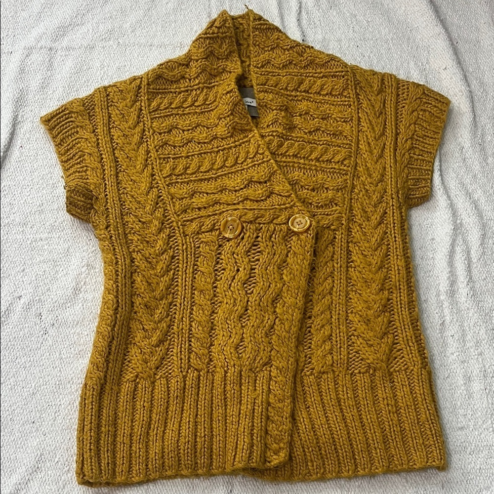 (283)Golden Cable Knit Women's Cardigan